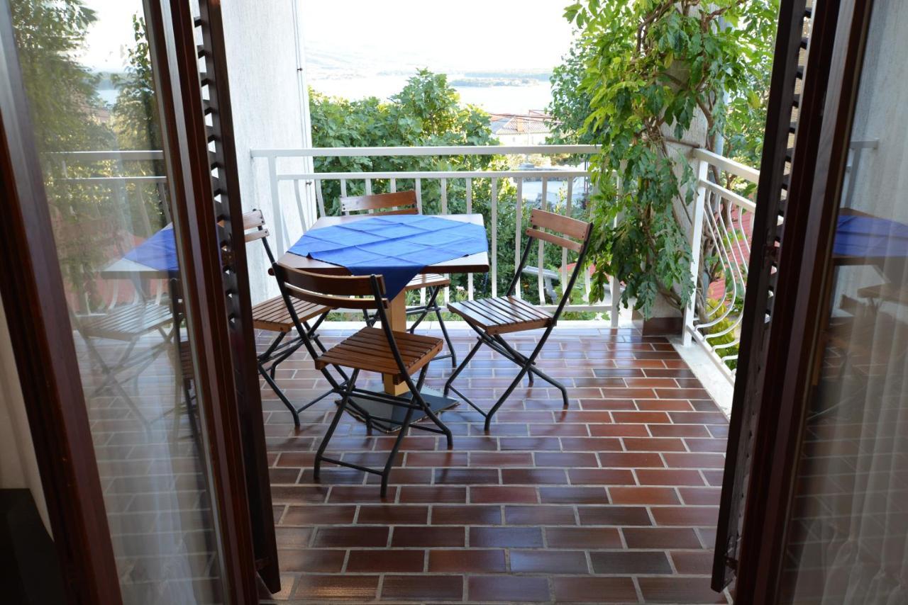 Appartement Maja à Kornić Extérieur photo