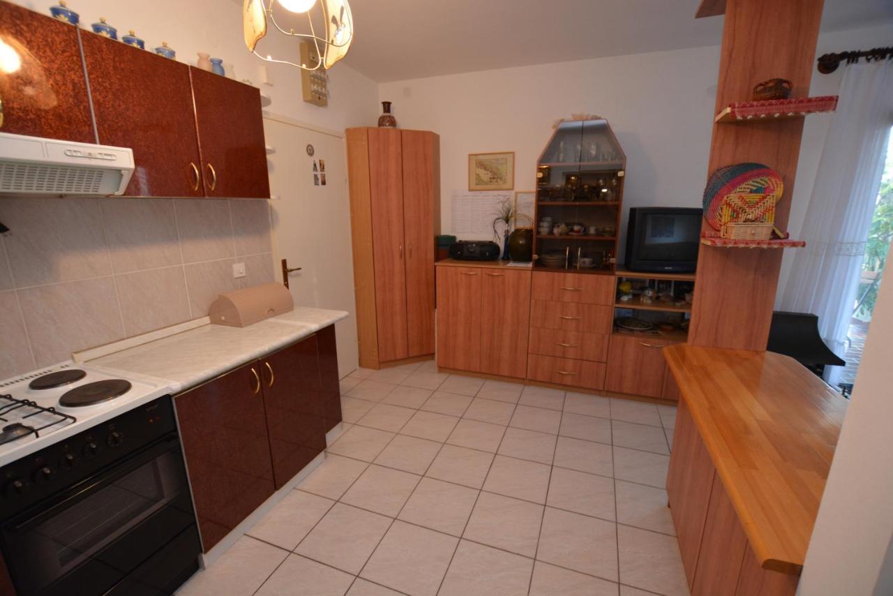 Appartement Maja à Kornić Extérieur photo
