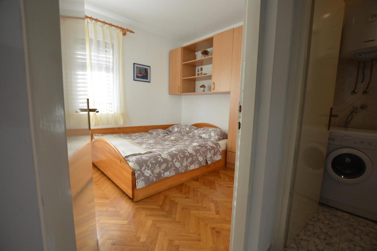 Appartement Maja à Kornić Extérieur photo
